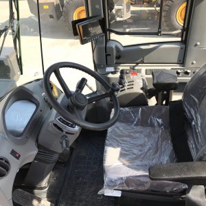 máy xúc lật l956f-gbh-4